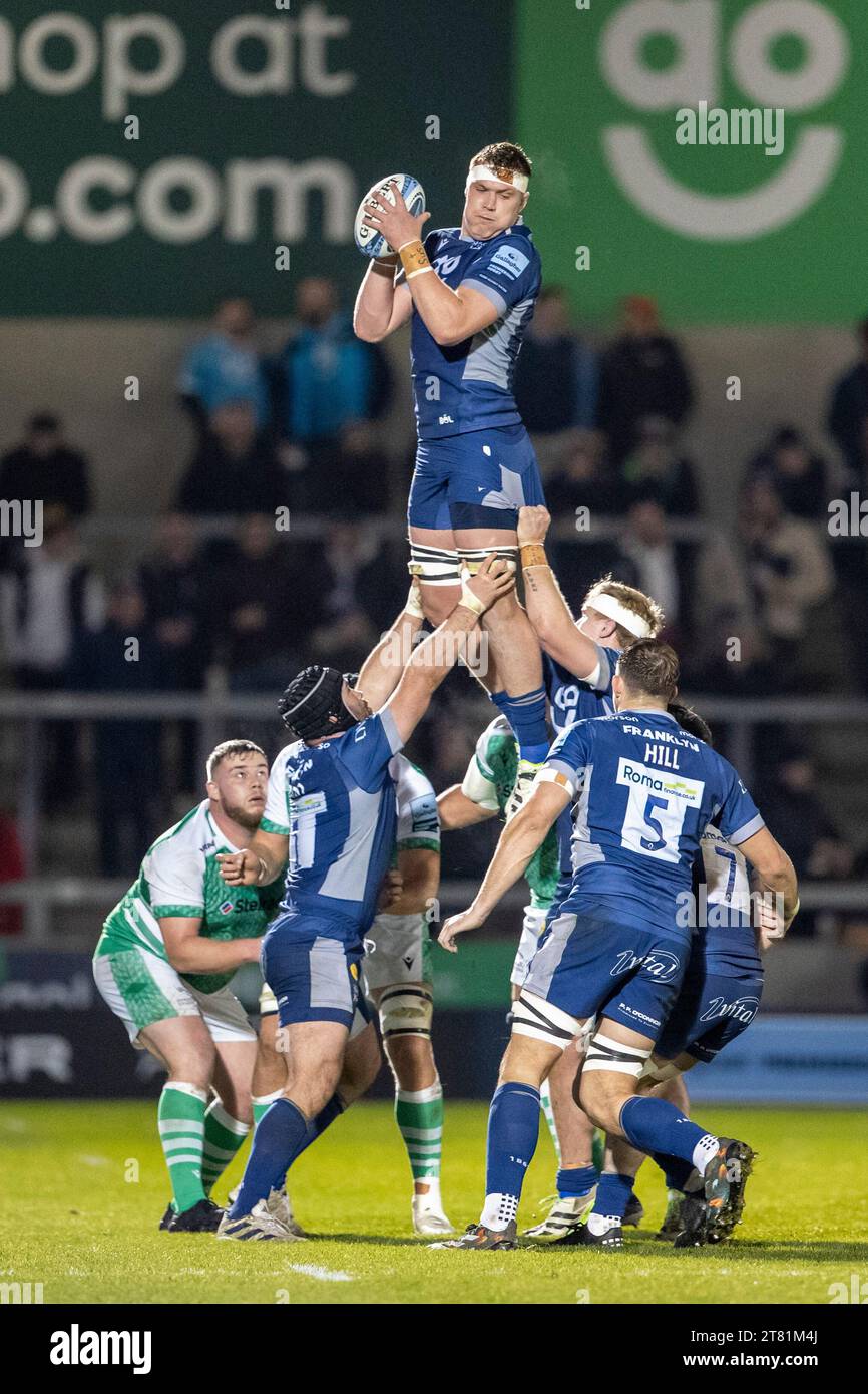 17th November 2023; AJ Bell Stadium, Salford, Lancashire, England; English Premiership Rugby, Sale Sharks versus Newcastle Falcons; Cobus Weise of Sale Sharks wins a lineout Stock Photo