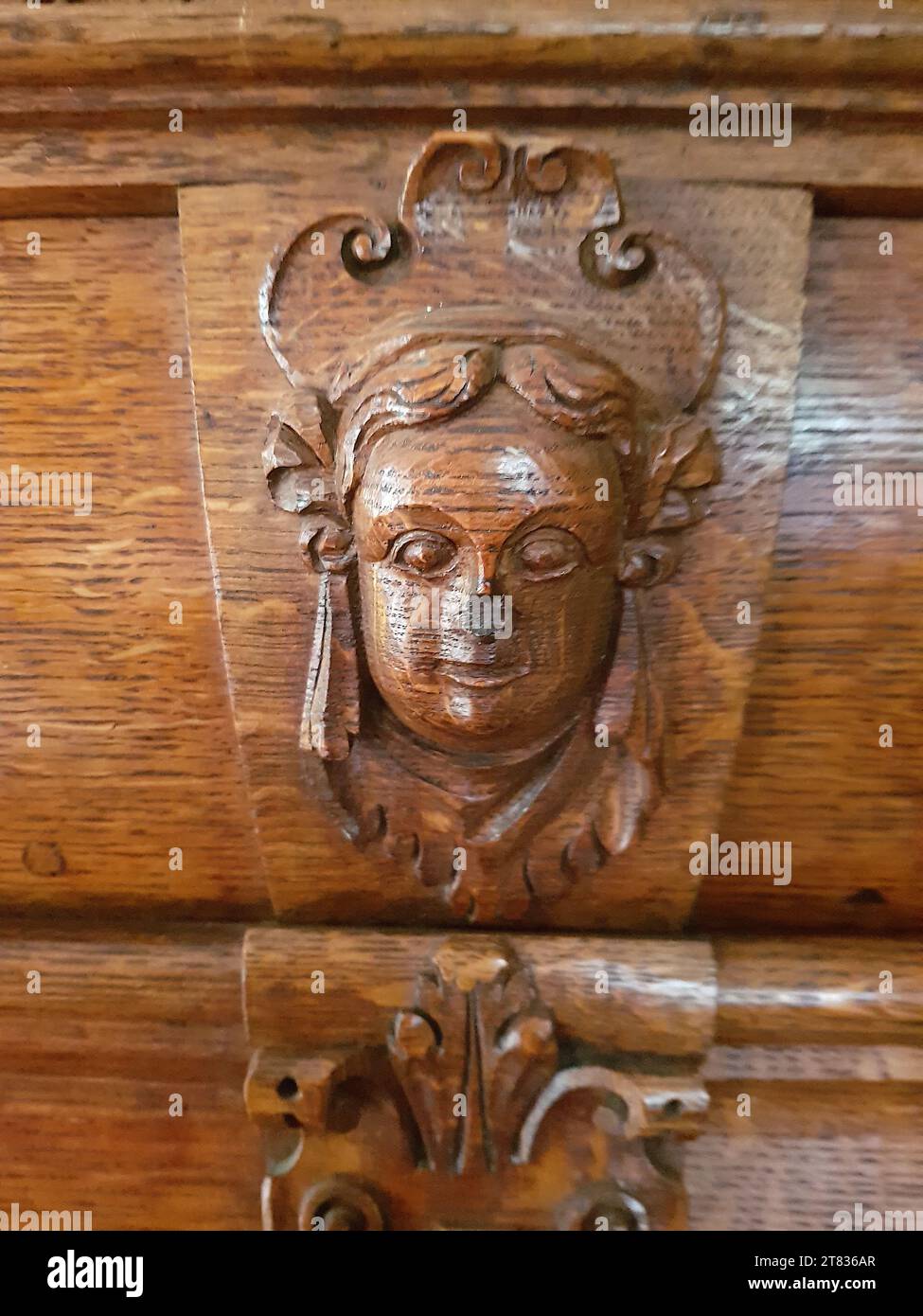 Antique wood carving hi-res stock photography and images - Alamy