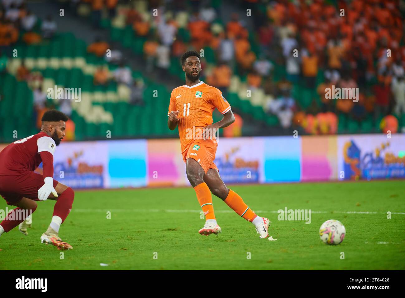 Krasso Jean Philippe in goal position against Seychellois goalkeeper Carlos Stock Photo