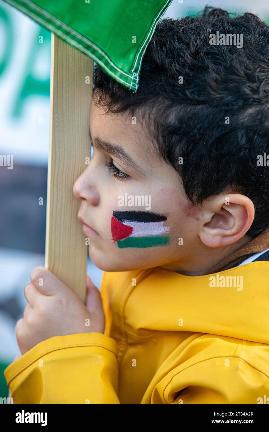 Belfast, UK. 18th Nov, 2023. Ireland-Palestine Solidarity Campaign