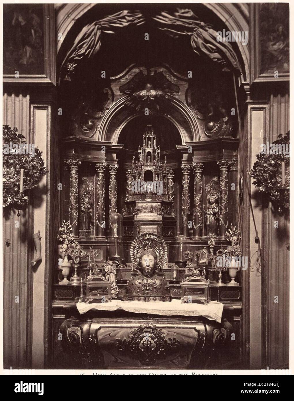 Charles Thurston Thompson Santiago de Compostela: High Altar in the Chapel of the Reliquary. Albumin paper, on the box box Aufnahme zwischen 27. Juli und 3. September 1866 Stock Photo