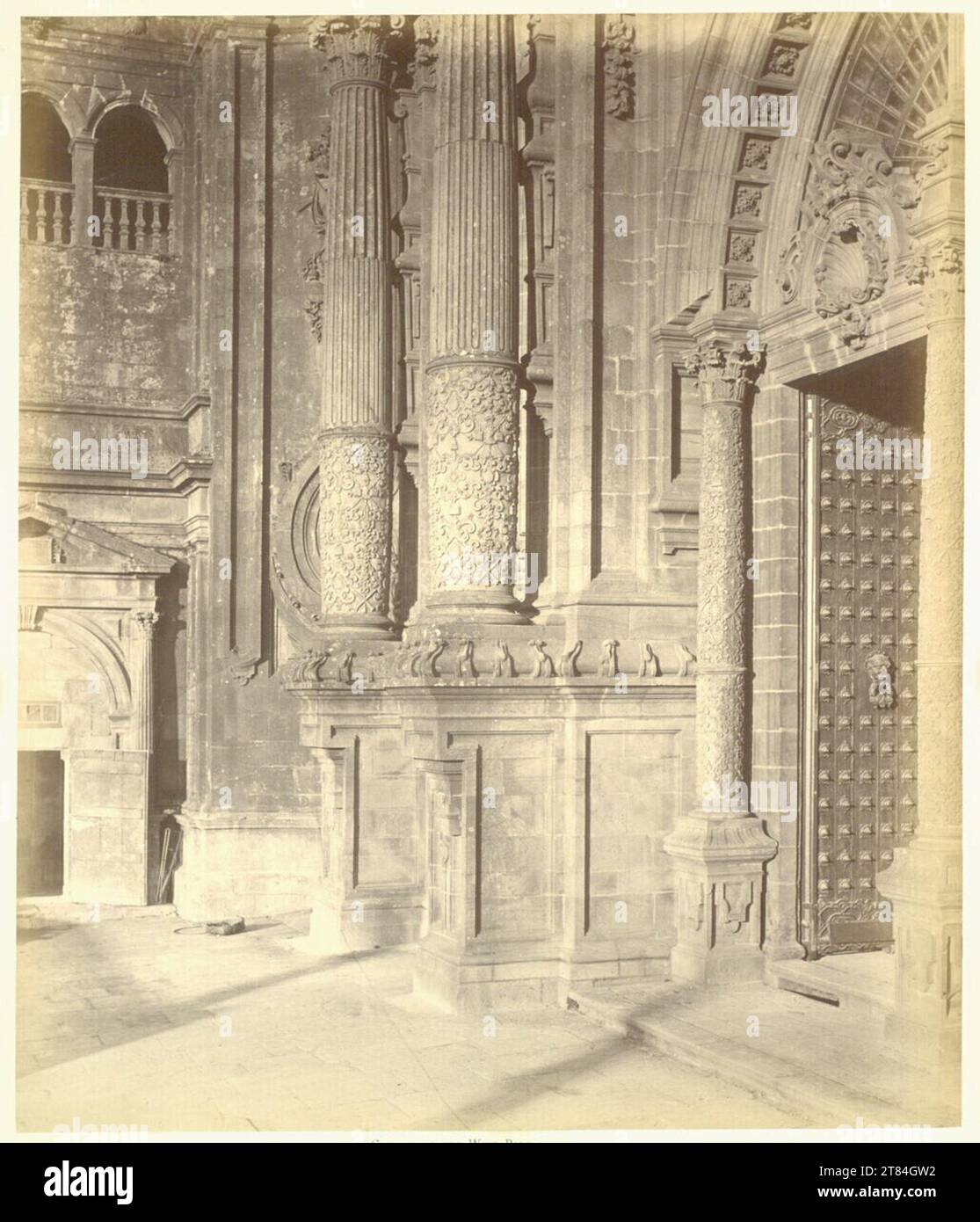 Charles Thurston Thompson Santiago de Compostela: Columns of the West Portal. Albumin paper, on the box box Aufnahme zwischen 27. Juli und 3. September 1866 Stock Photo