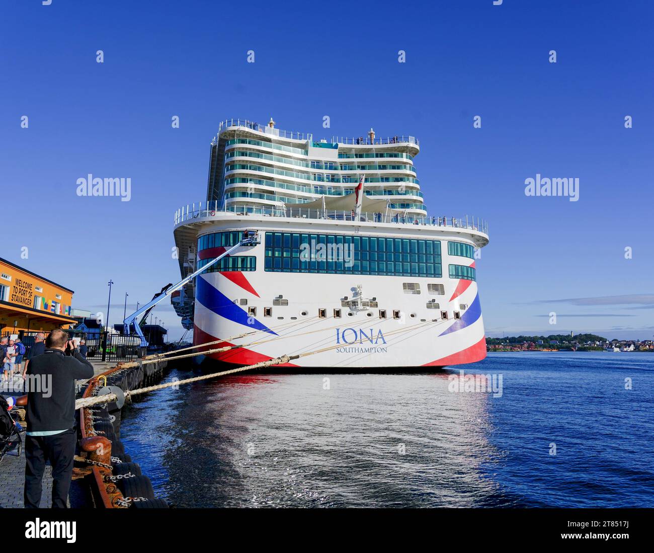 Rear view of P & O Cruise ship IONA berthed in Southampton England UK Stock Photo Alamy