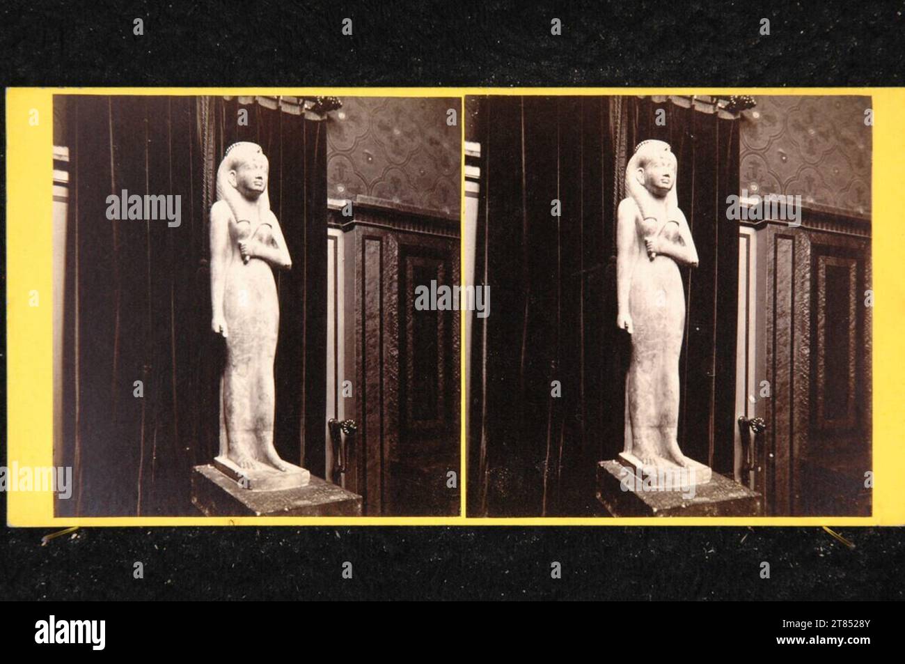Frank Mason Good Bulak, Statue of Queen Amenoritis (25th Dynasty). Albumin paper, on the box box / stereo format around 1865 Stock Photo
