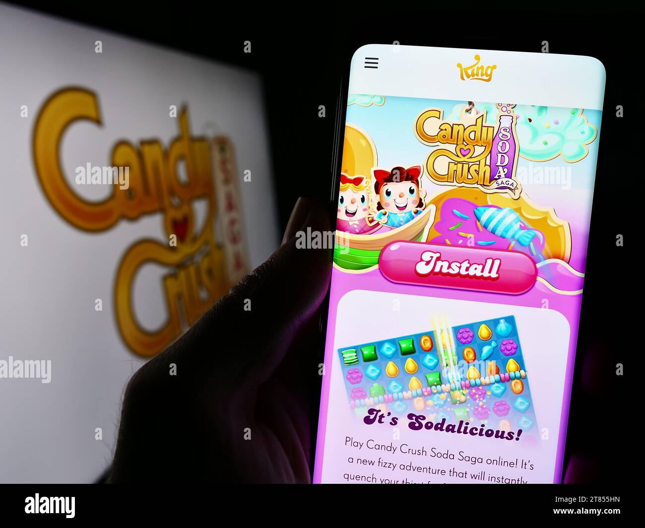 Play Candy Crush Jelly Saga Online for Free on PC & Mobile