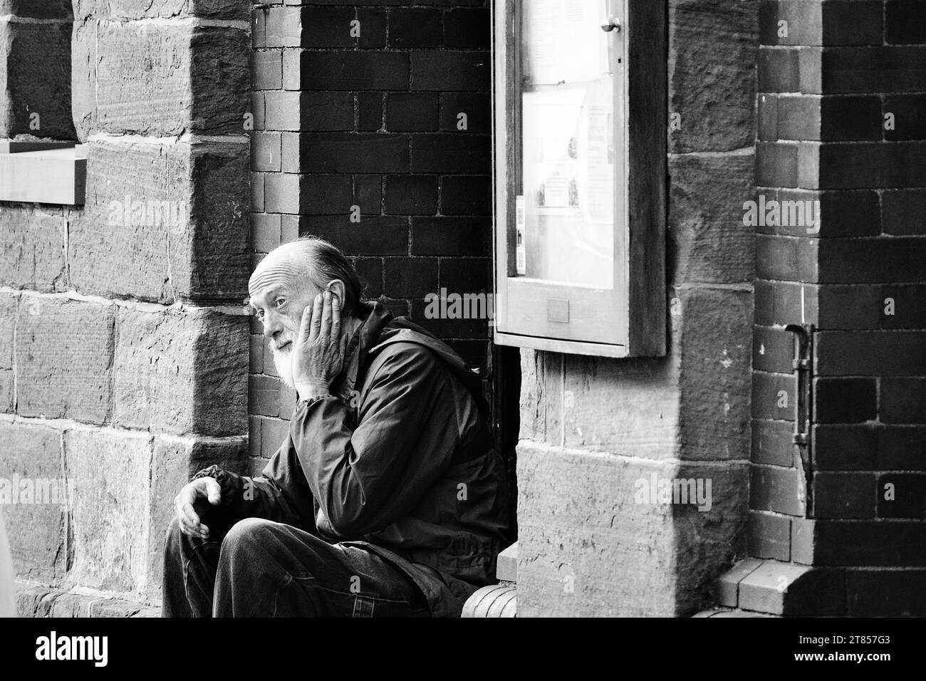 Old Tramp Man Sitting In Black And White Stock Photos Images Alamy old-tramp-man-sitting-in-black-and-white-stock-photos-images-alamy