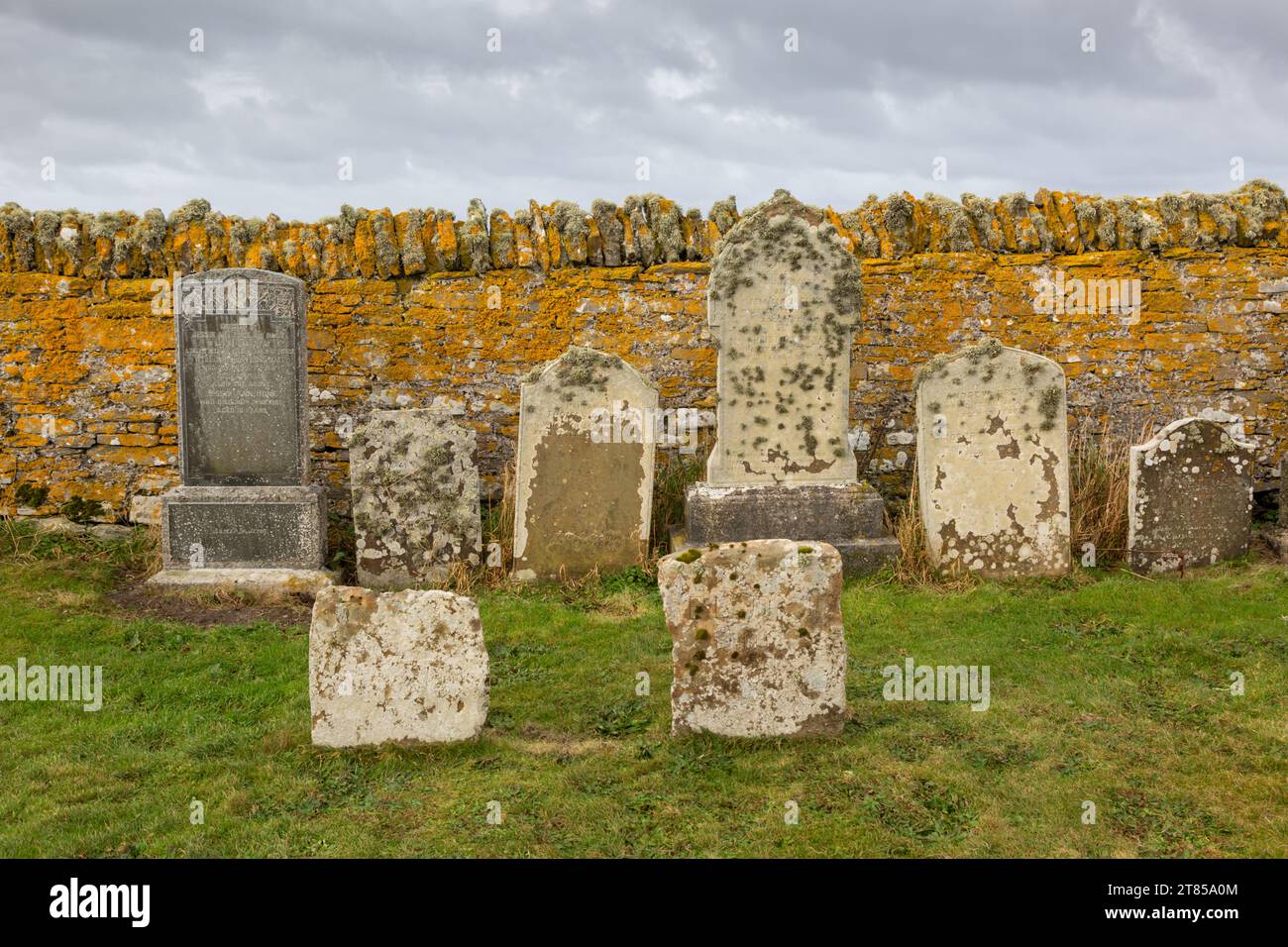 St Boniface Kirk church graveyard, Papa Westray, Orkney, UK 2023 Stock Photo