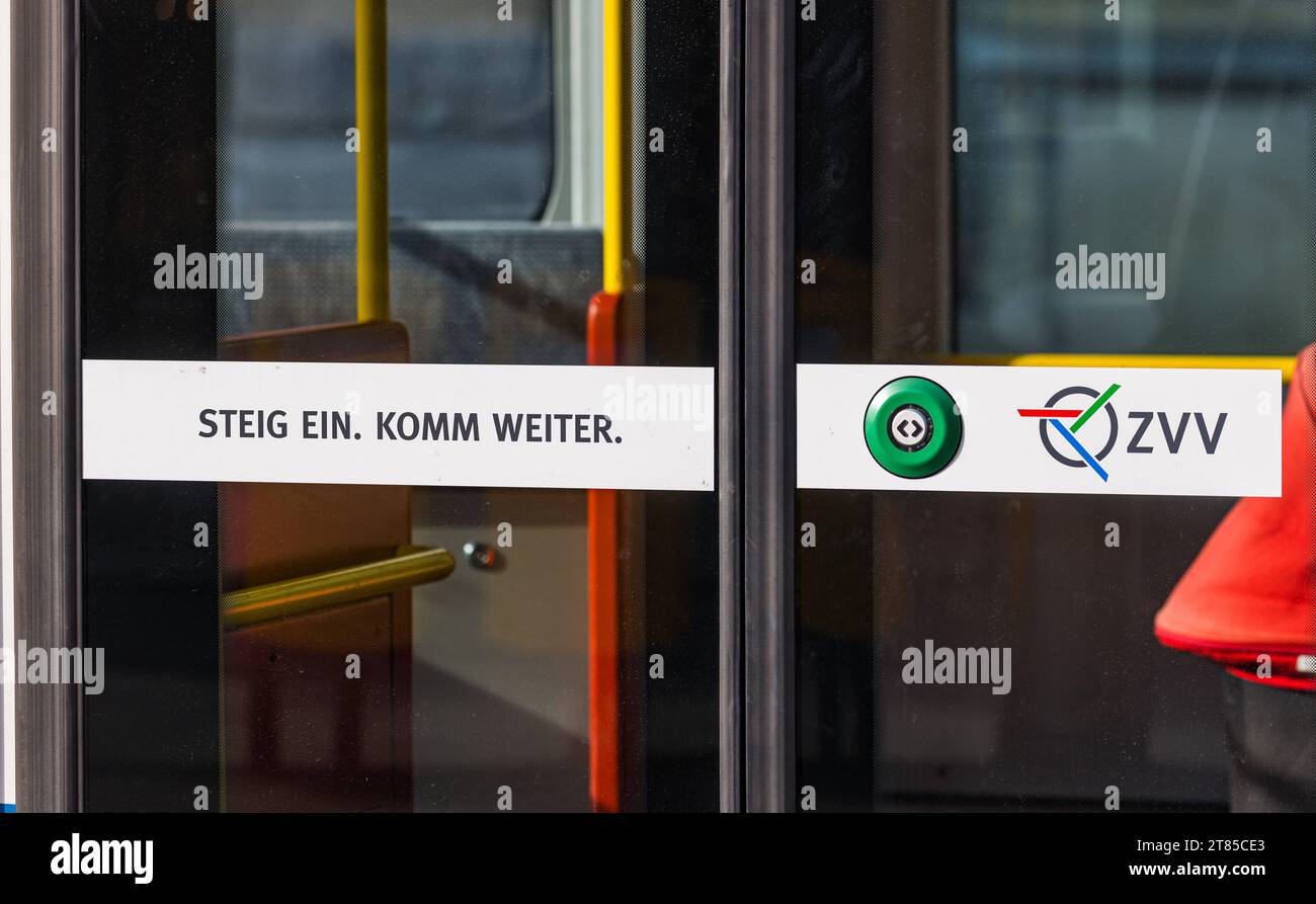 Slogan ZVV Werbeslogan Steig ein, komm weiter des Zürcher Verkehrsverbund ZVV auf einem Tram in der Stadt Zürich. Zürich, Schweiz, 29.10.2022 *** Slogan ZVV advertising slogan Get on, come on of the Zurich Transport Association ZVV on a streetcar in the city of Zurich Zurich, Switzerland, 29 10 2022 Credit: Imago/Alamy Live News Stock Photo