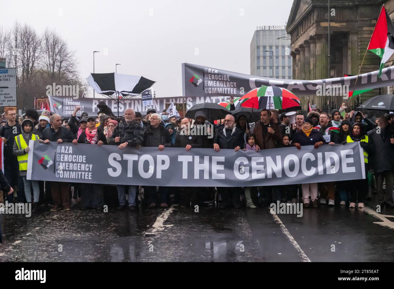 glasgow-scotland-uk-18th-november-2023-people-supporting-palestine