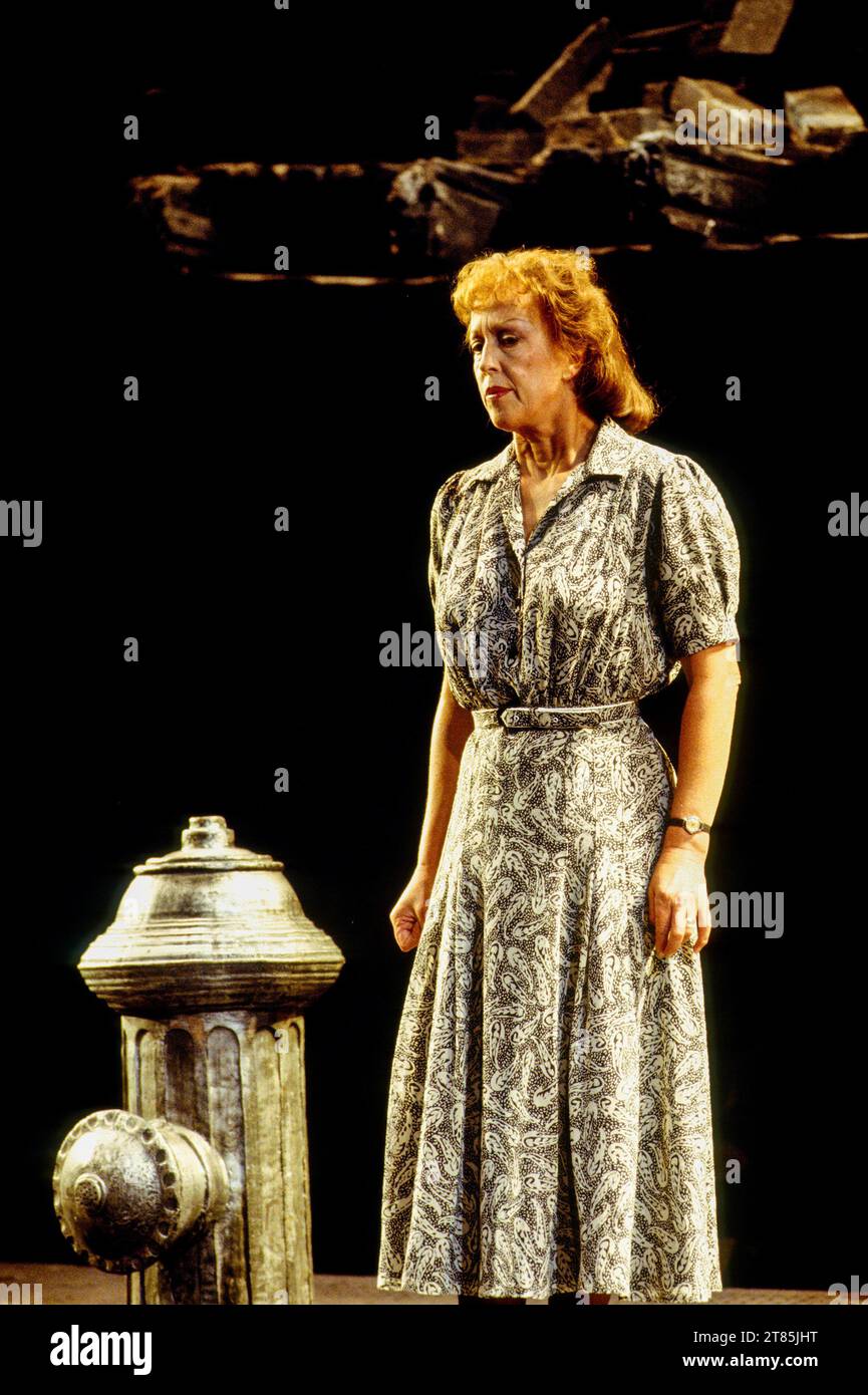 Josephine Barstow (Anna Maurrant) in STREET SCENE at English National Opera (ENO), London Coliseum, London WC2  27/08/1993  co-production with Scottish Opera  music: Kurt Weill  book: Elmer Rice  lyrics: Langston Hughes  conductor: Carl Davis  design: David Fielding  lighting: Paul Pyant  original choreographer: David Toguri  original director: David Pountney Stock Photo