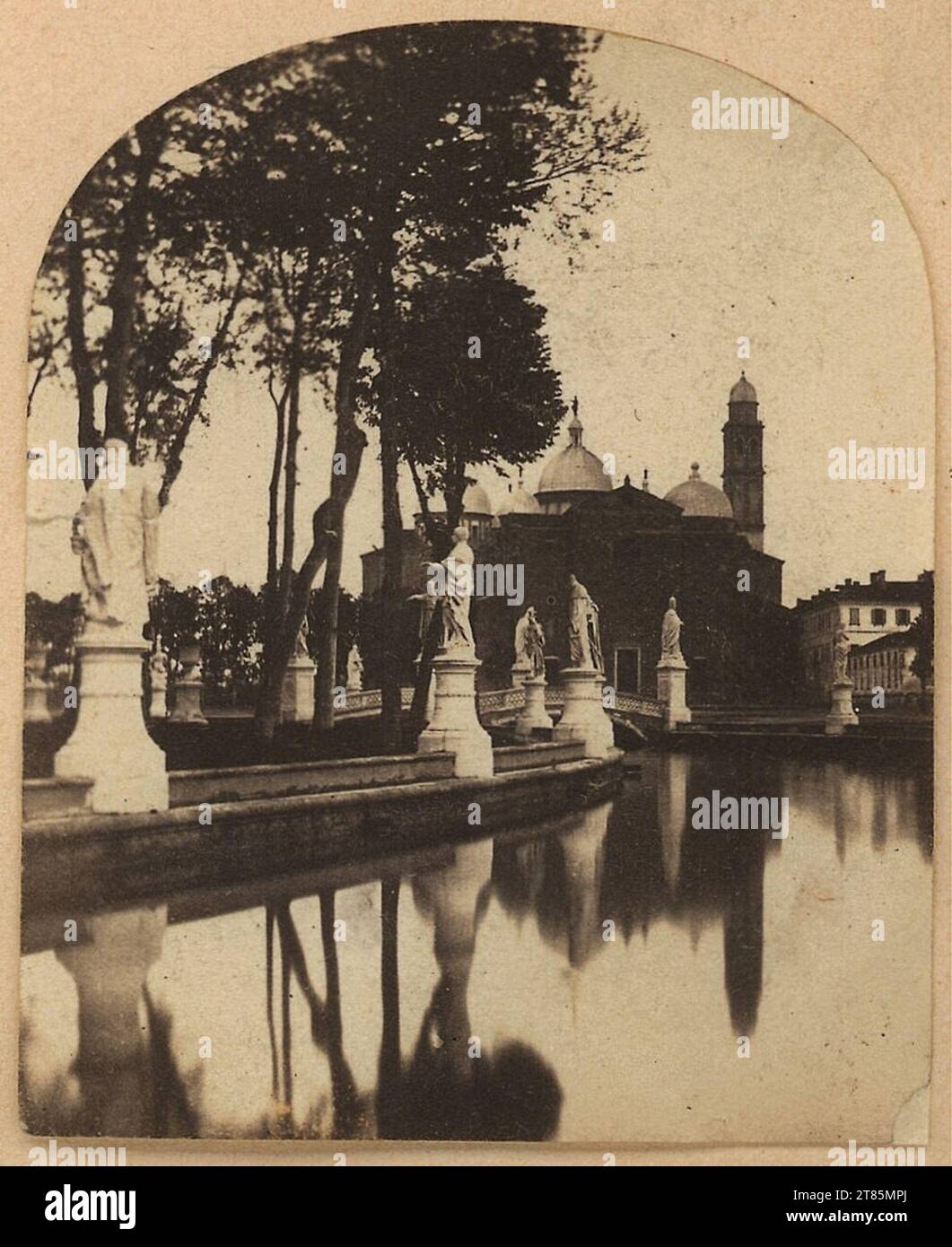 Paul Pretsch View of a church at a river with statues, Padua. Left photo of a stereoscopy, salt paper, on Tableau 1855 , 1855 Stock Photo