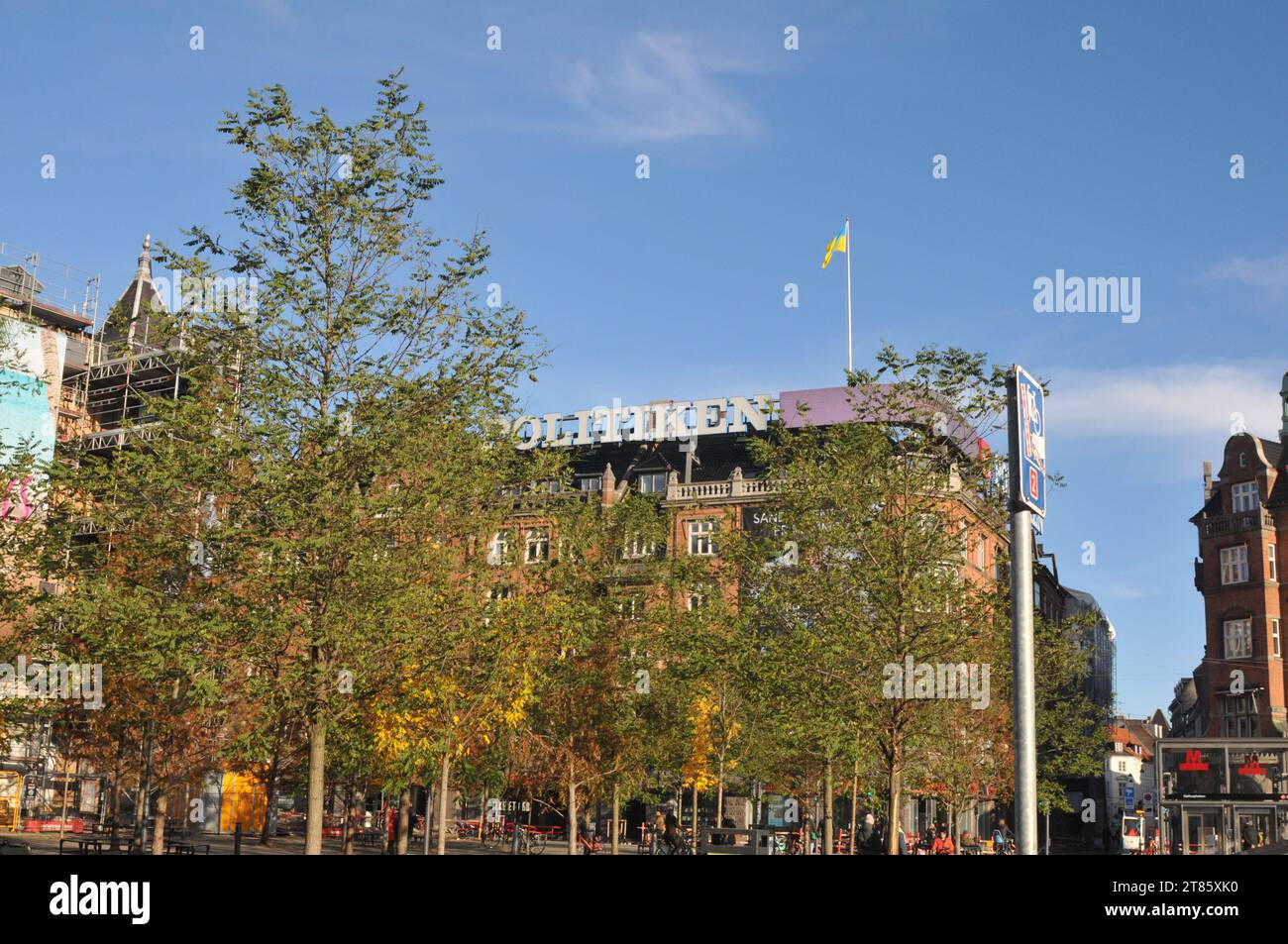 Copenhagen, Denmark /18 November.2023/. Ukrainian flag fly over Politiken hus three news paprs home in solidarty with Ukraine war against rusia  politiken hus in danish capital.   (Photo.Francis Joseph Dean/Dean Pictures) Stock Photo