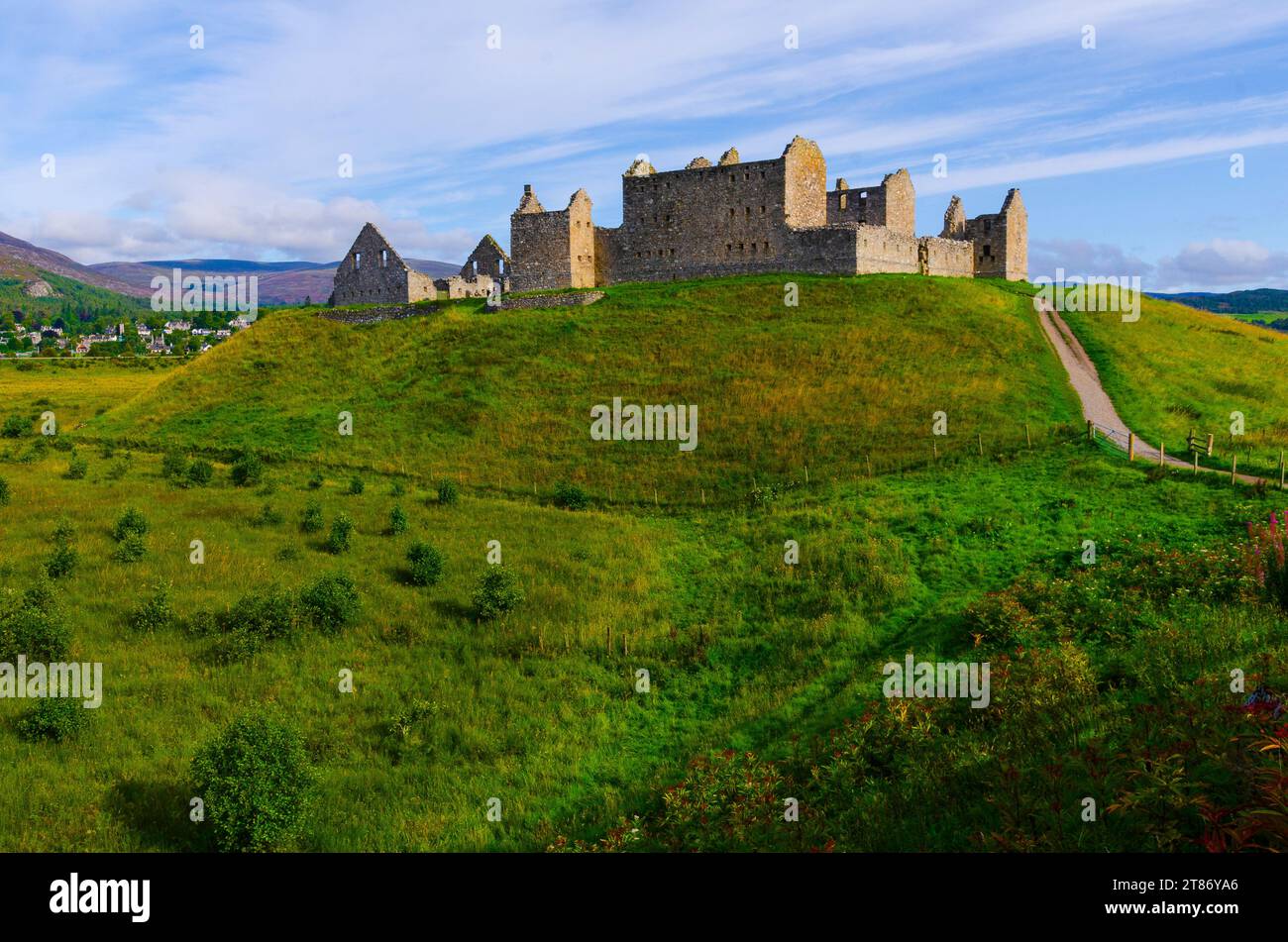Eaxterior view of the ruins of Ruthven Barracks, which as constructed