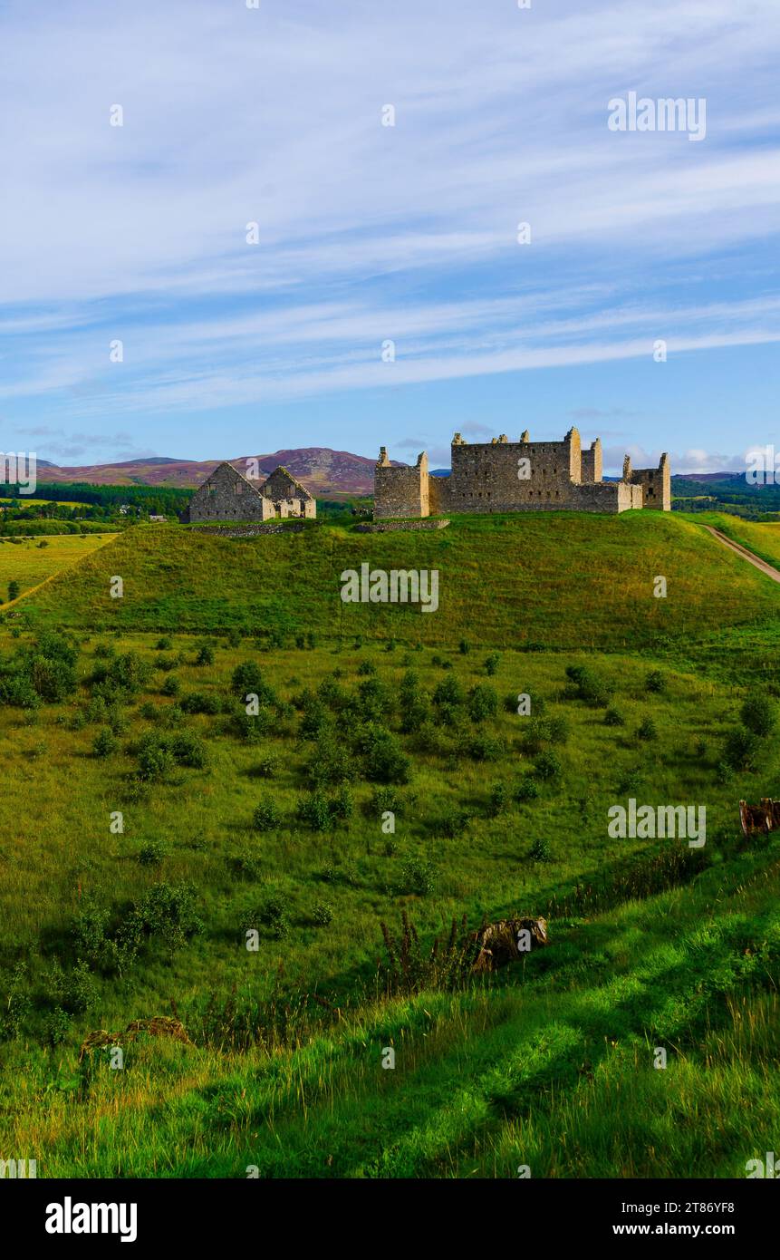 Eaxterior view of the ruins of Ruthven Barracks, which as constructed by General Wade after the Jacobite Uprising of 1715. Around the time of the Batt Stock Photo