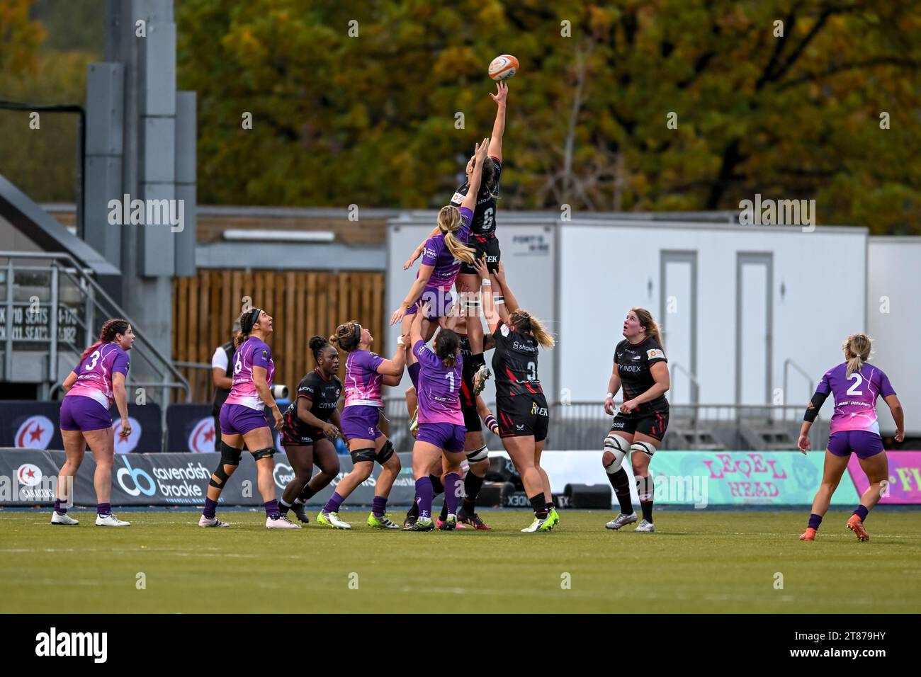 Sophie De Goede of Saracens Women reaches for the line out ball during the Womens Allianz Premier 15s match between Saracens Women and Loughborough Lightining at the StoneX Stadium, London, England on 18 November 2023. Photo by Phil Hutchinson. Editorial use only, license required for commercial use. No use in betting, games or a single club/league/player publications. Credit: UK Sports Pics Ltd/Alamy Live News Stock Photo