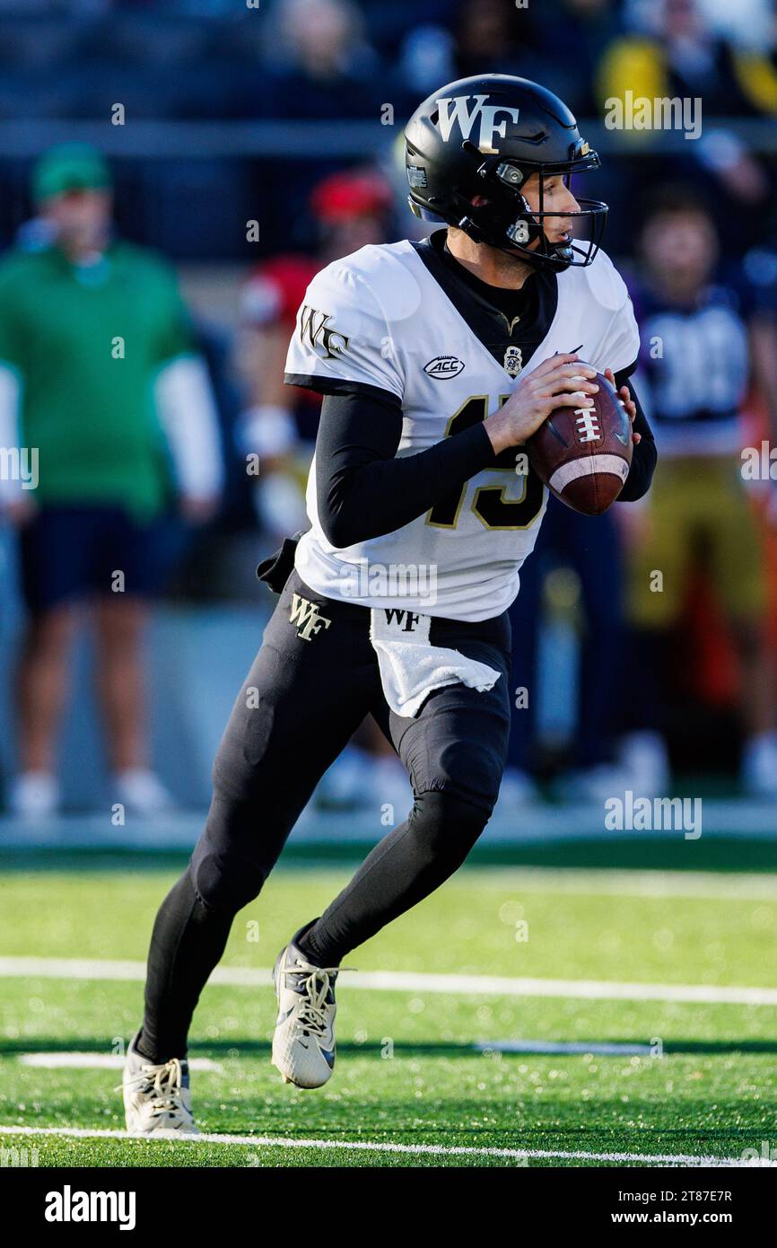South Bend, Indiana, USA. 18th Nov, 2023. Wake Forest quarterback