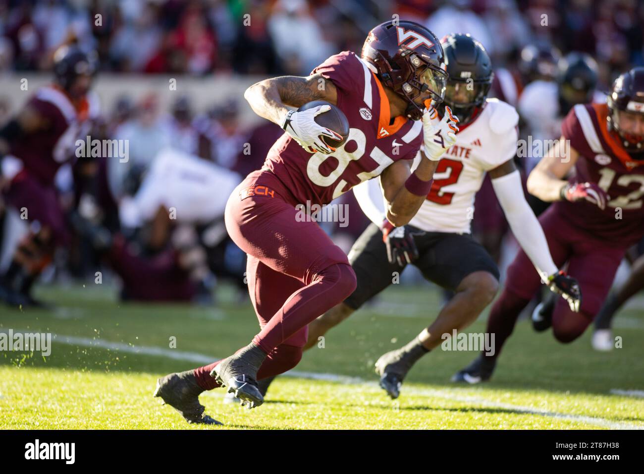Blacksburg, VA, USA. 18th Nov, 2023. Virginia Tech Hokies wide receiver