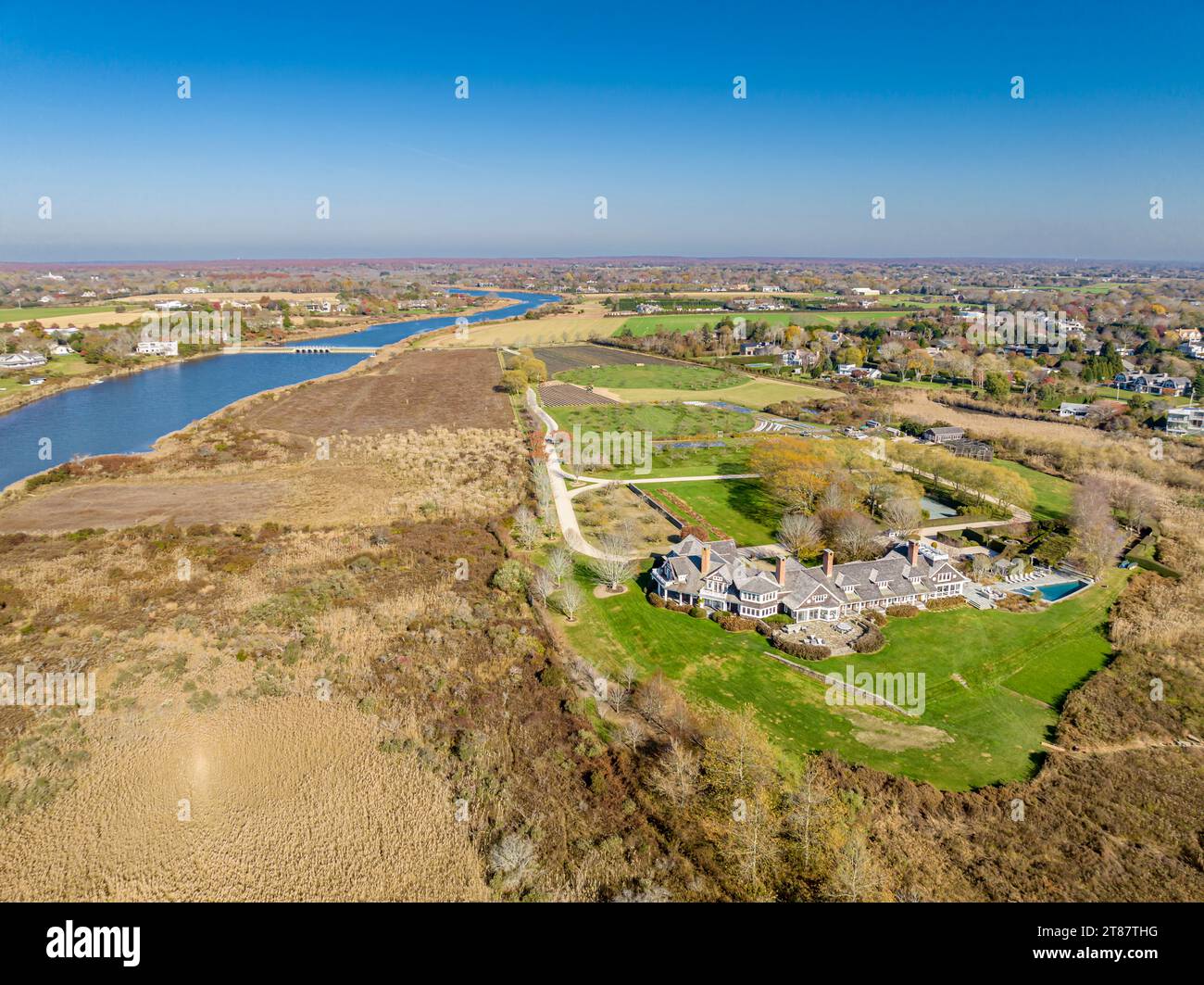 sprawling water front estate in sagaponack, ny Stock Photo Alamy