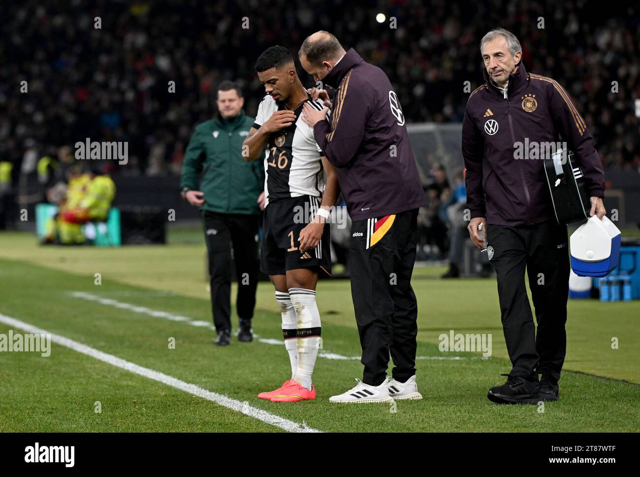 Berlin, Germany. 18th Nov, 2023. Soccer: International match, Germany ...
