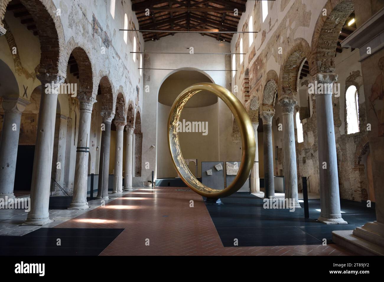 Fabrizio Plessi mostra 'PLESSI SPOSA BRIXIA' a Brescia (Parco archeologico di Brescia romana e il Museo di Santa Giulia) Credits : Andrea Paoletti Stock Photo