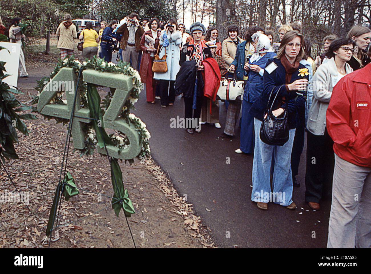 Elvis presley death 1977 hires stock photography and images Alamy