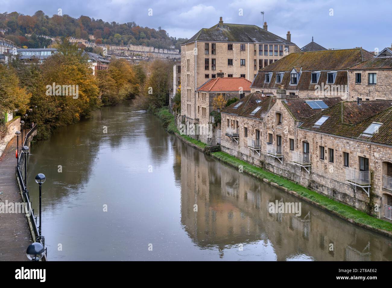 Looking towards Grove Street, the River Avon winds its way through the Georgian city of Bath in Somerset, England. Stock Photo