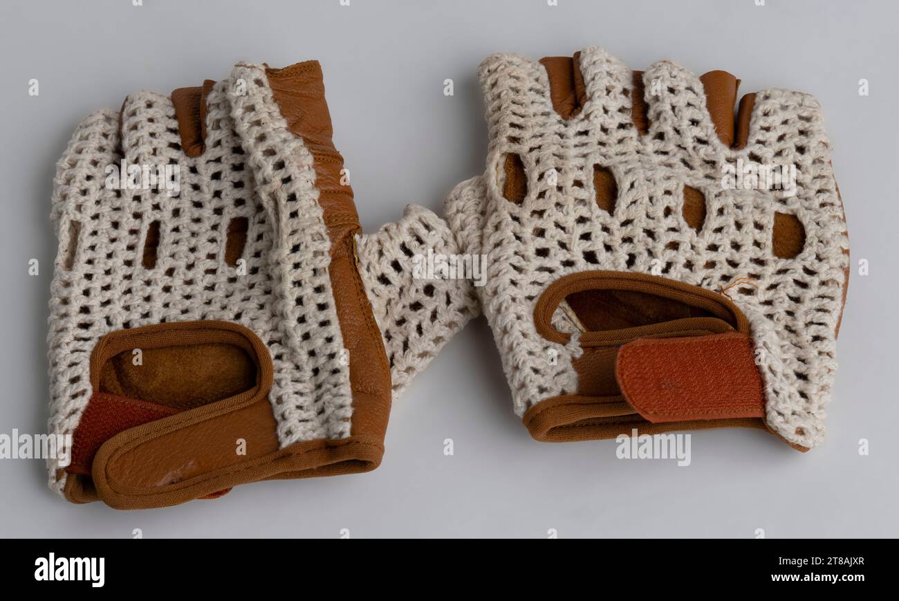 leather cycling mitts