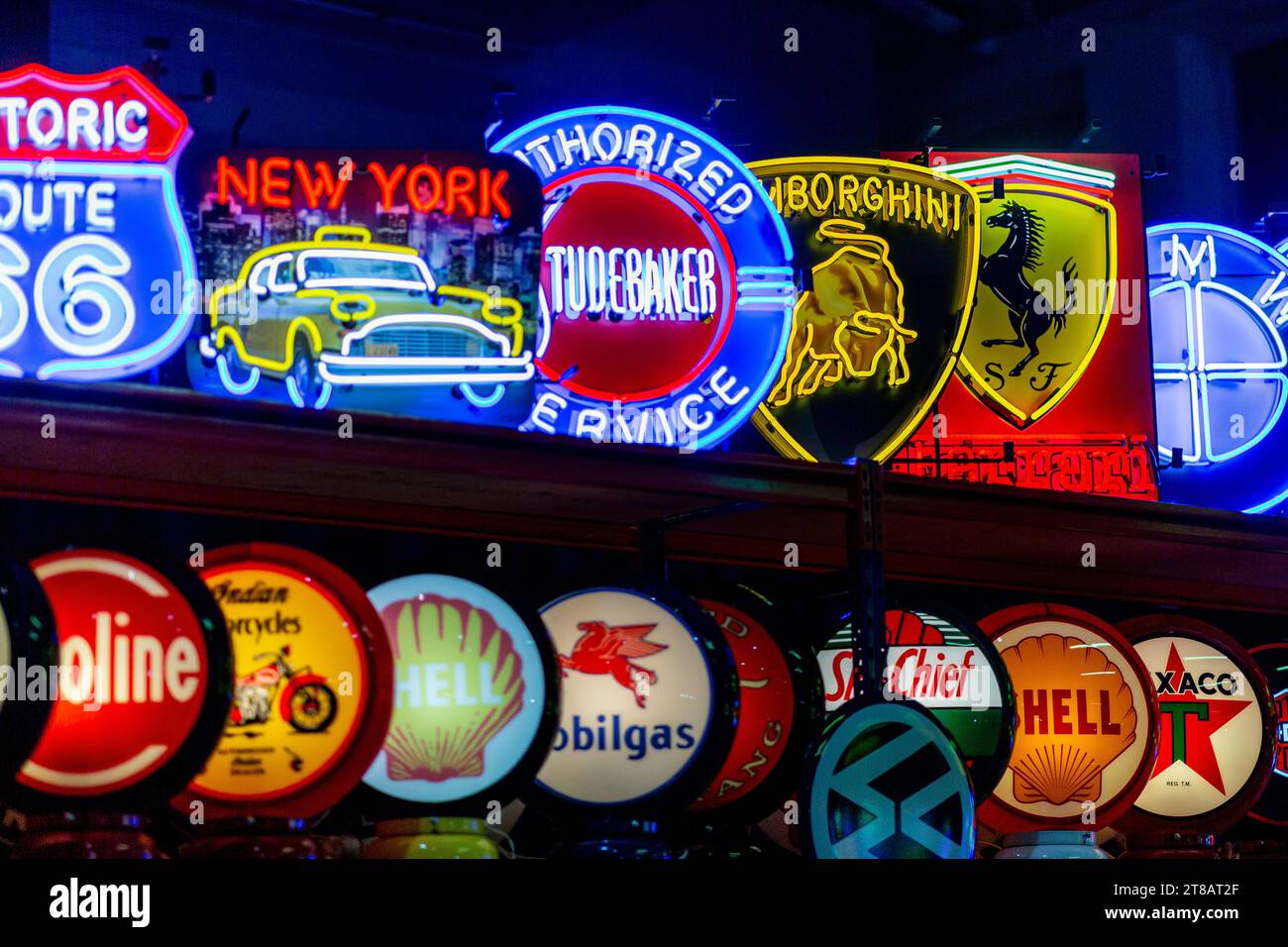 Route 66 neon signs hires stock photography and images Alamy