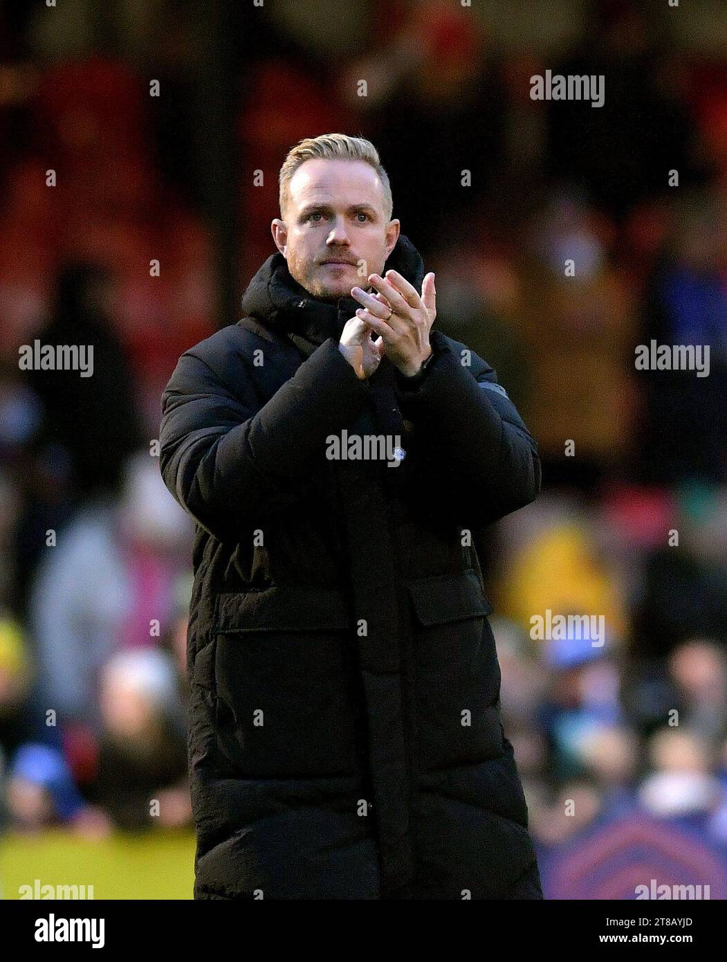 Crawley UK 19th November 2023 - Arsenal manager Jonas Eidevall applauds the fans after the win  during the Barclays  Women's Super League football match between Brighton & Hove Albion and Arsenal at The Broadfield Stadium in Crawley  : Credit Simon Dack /TPI/ Alamy Live News Stock Photo