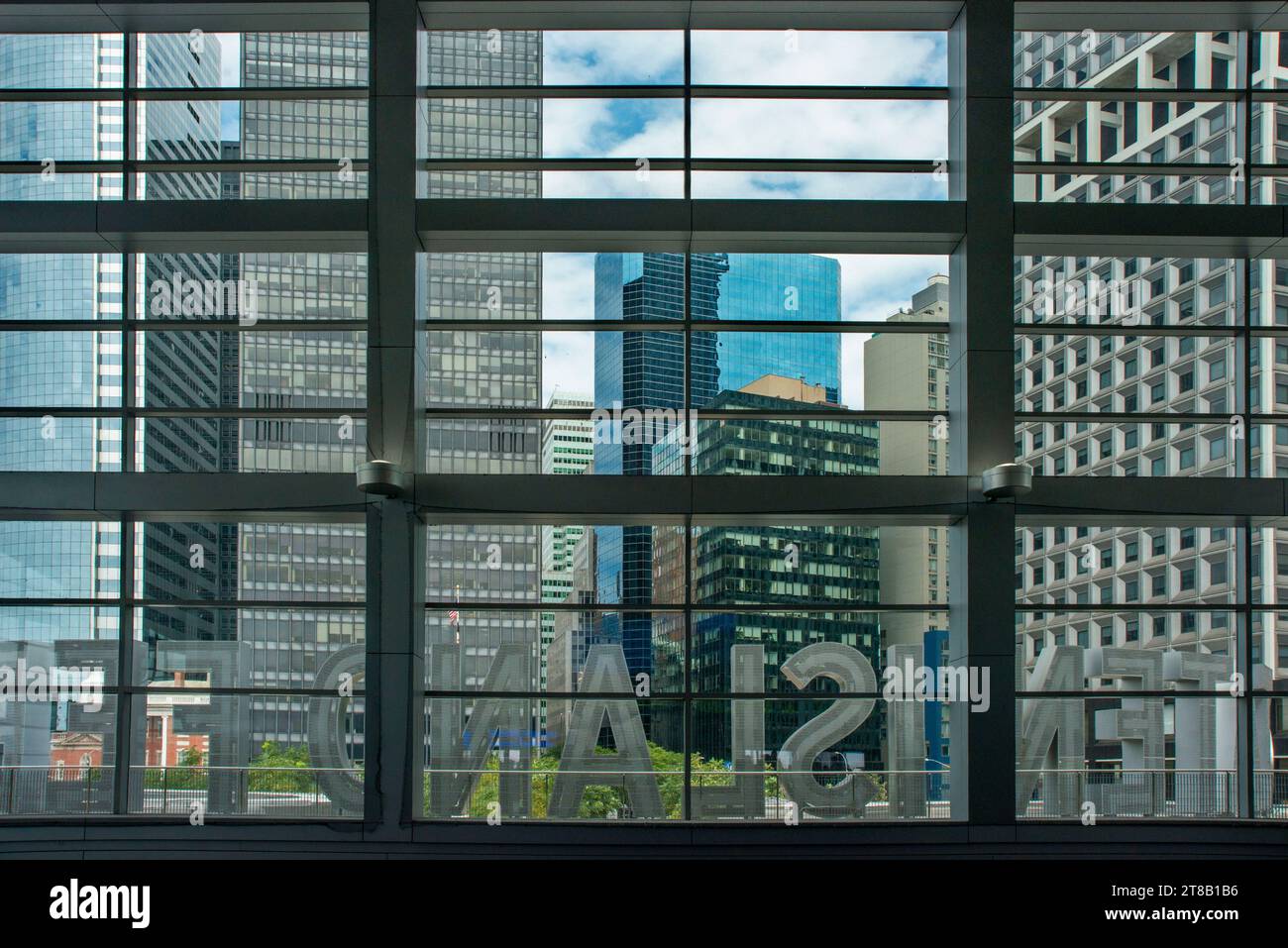 The Staten Island Ferry Terminal in Manhattan - South Ferry- NEW YORK ...