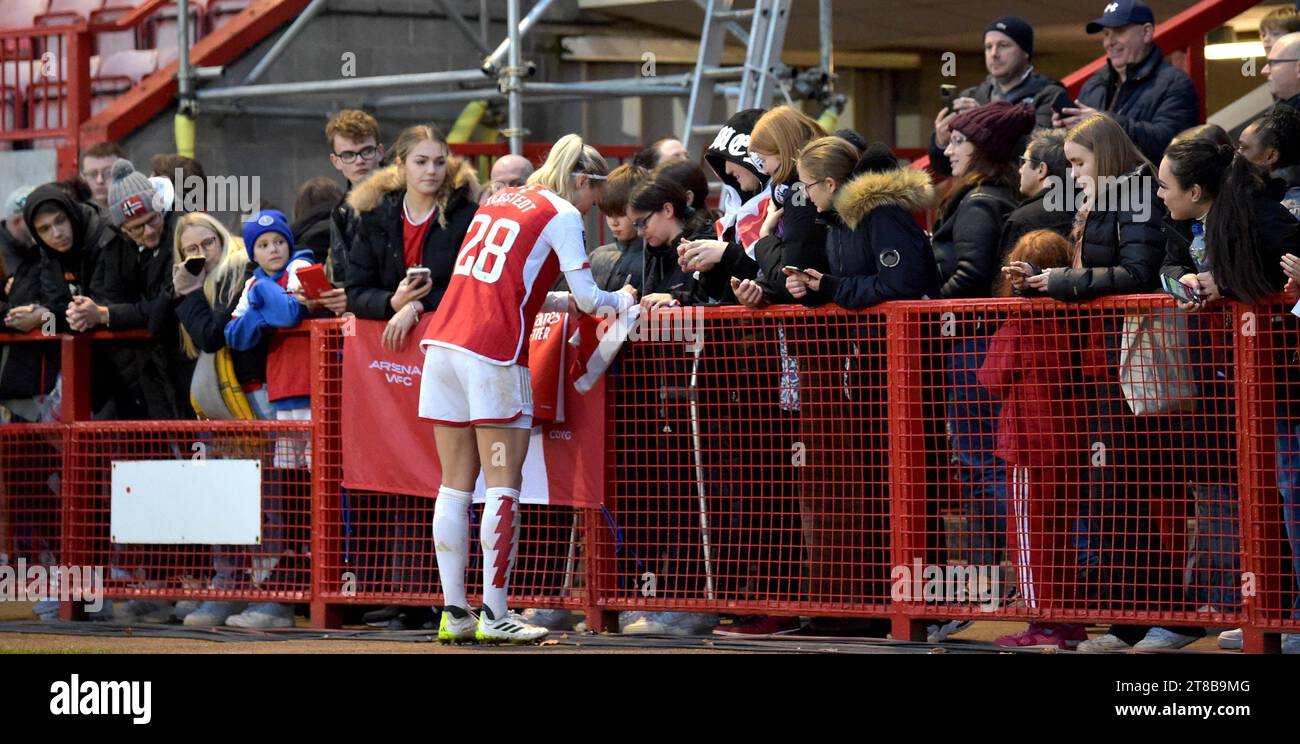 Crawley UK 19th November 2023 -  Amanda Ilestedt of Arsenal signs autographs after the Barclays  Women's Super League football match between Brighton & Hove Albion and Arsenal at The Broadfield Stadium in Crawley  : Credit Simon Dack /TPI/ Alamy Live News Stock Photo