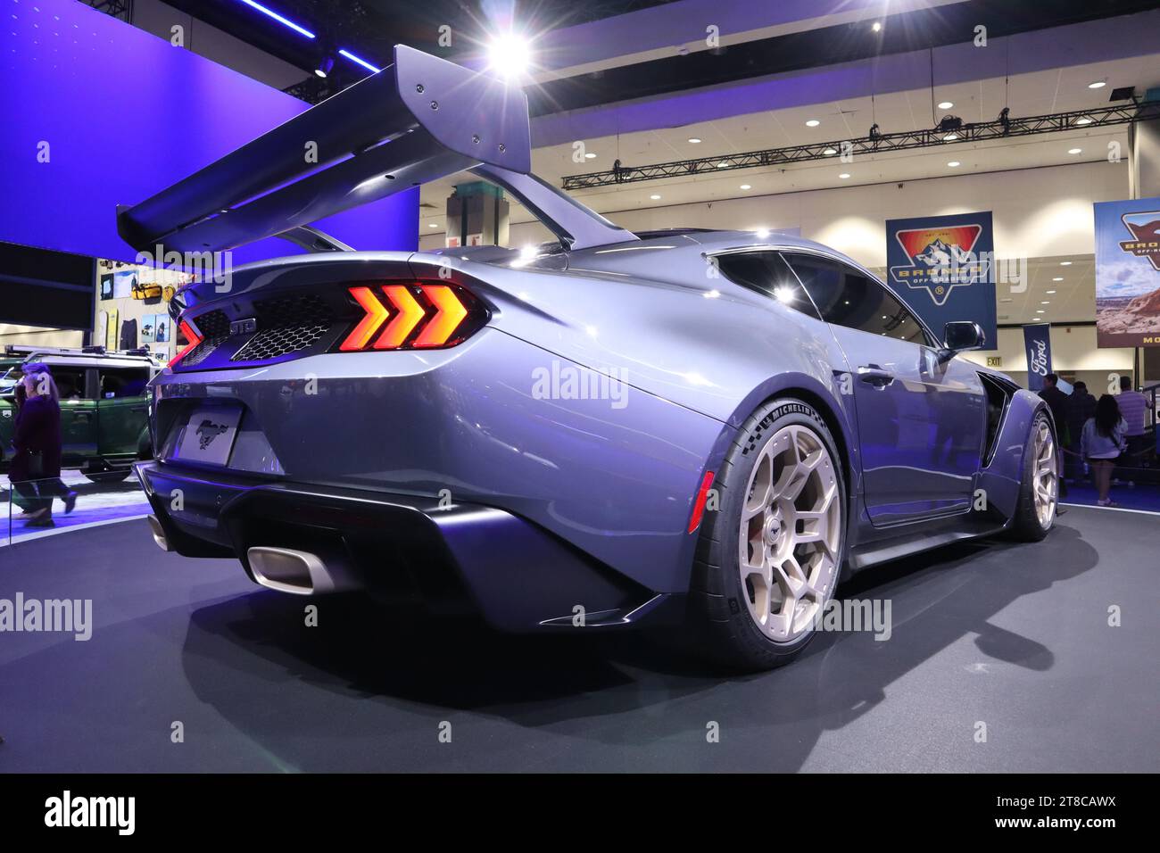 FORD GT 2015 - Auto-Show Los Angeles - Jaune/Noir - 1/43 TSM - Résine Neuve