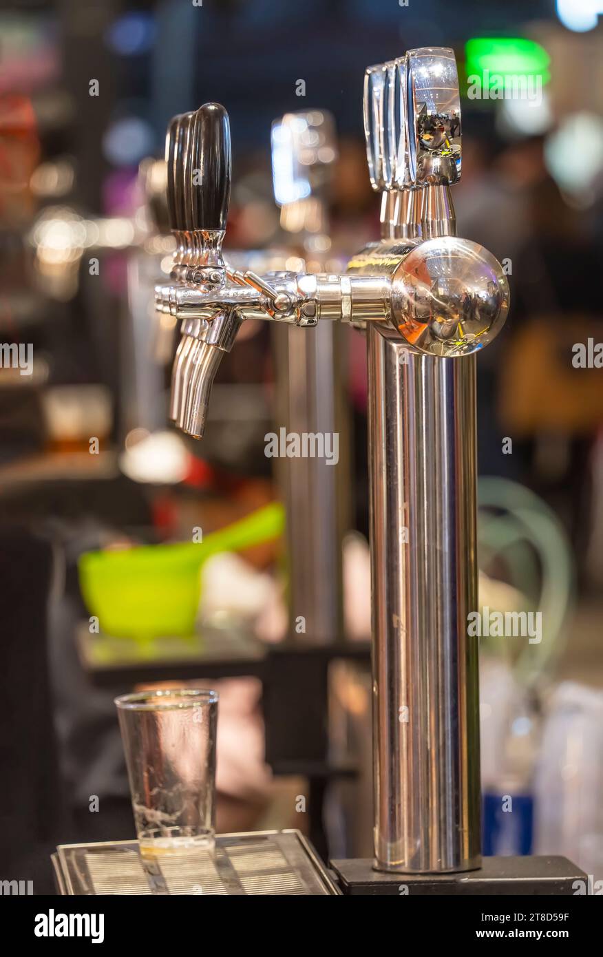 Draught beer taps in a bar Stock Photo Alamy
