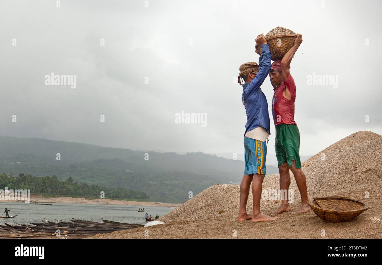 Rock collectors, Jaflong, Bangladesh Stock Photo