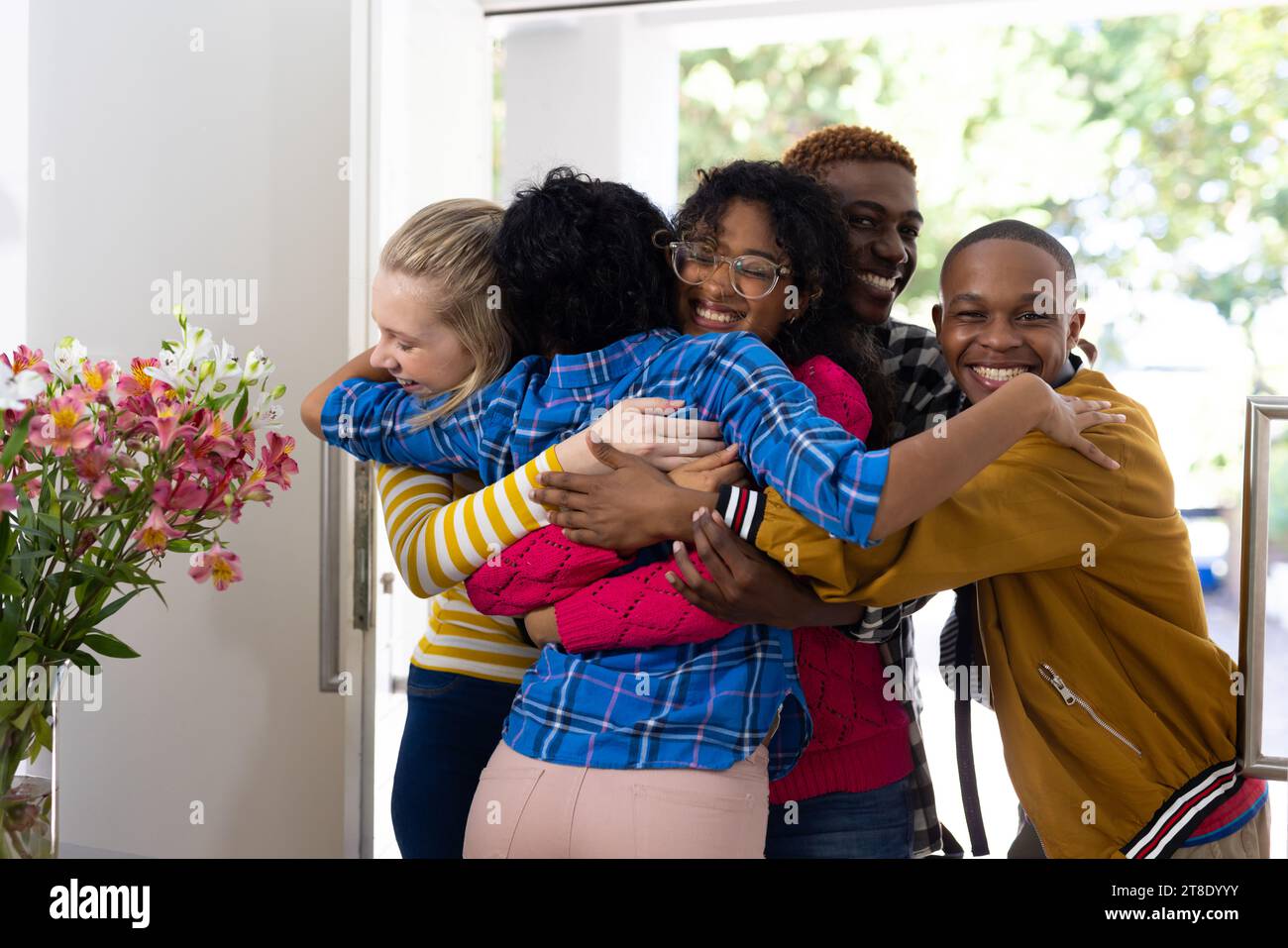 Group happy friends meeting hi-res stock photography and images - Alamy