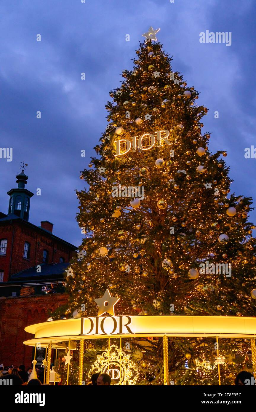Christmas Village or Market in the Distillery District, Toronto, Canada Stock Photo Alamy