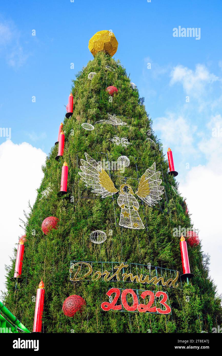 Dortmund/Germany, November 20, 2023 A golden ball crowns the world's