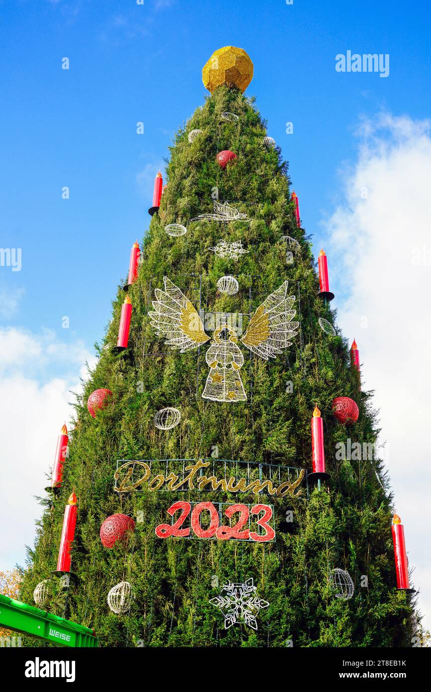 Dortmund/Germany, November 20, 2023 A golden ball crowns the world's