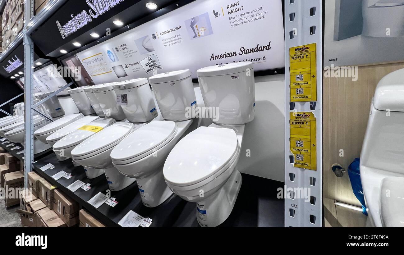 Ceramic toilet bowls of various shapes and sizes in the trading floor