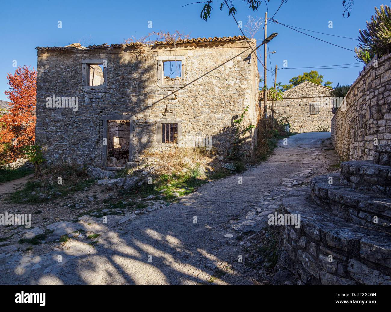 Ruined building in the partially abandoned village of Old Perithia (Palea Peritheia) on the high slopes of Mt Pandokratoras in Corfu Greece Stock Photo