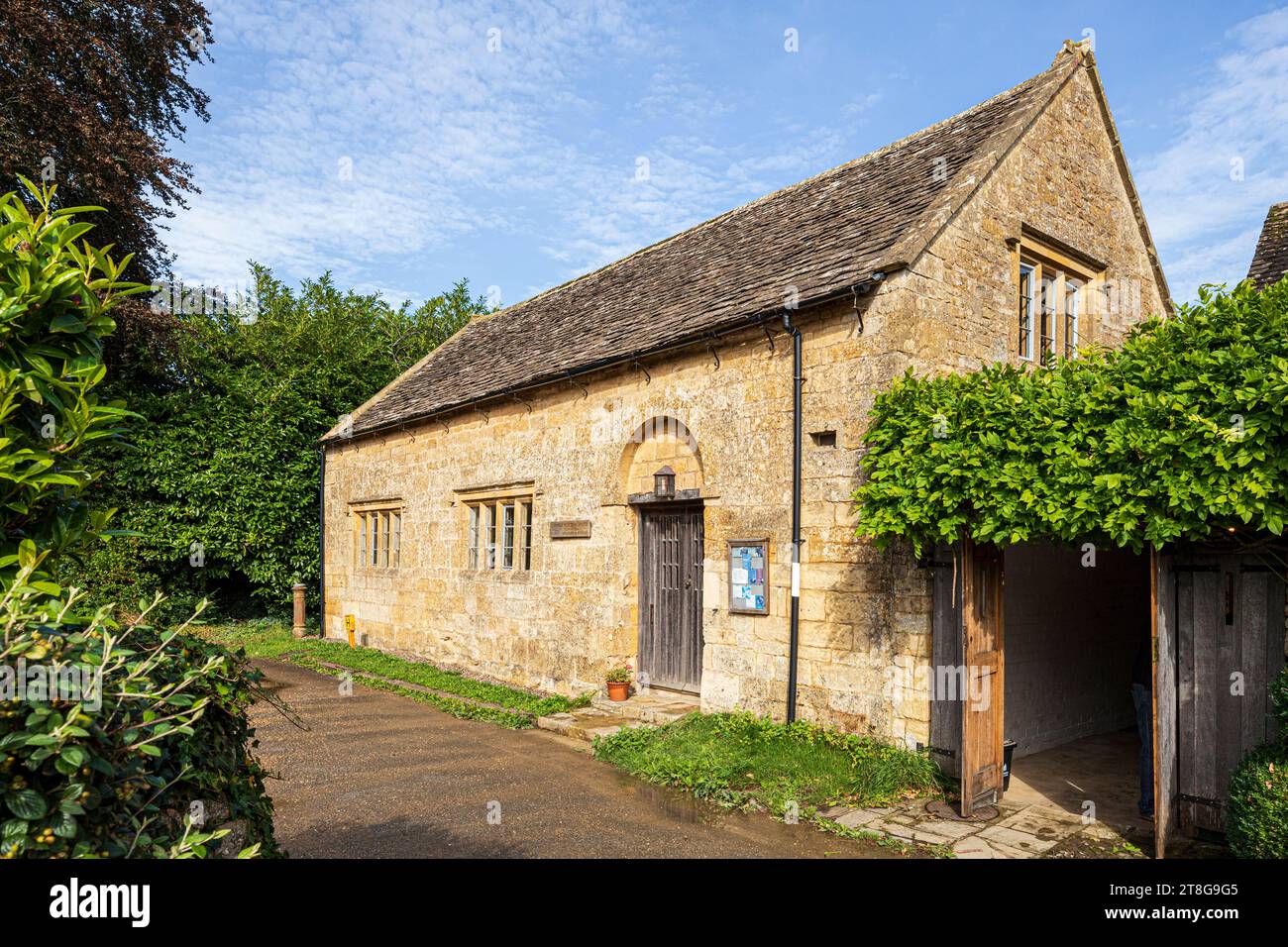 Quaker Friends Meeting House (built 1677) in the Cotswold village of Broad Campden, Gloucestershire, England UK Stock Photo