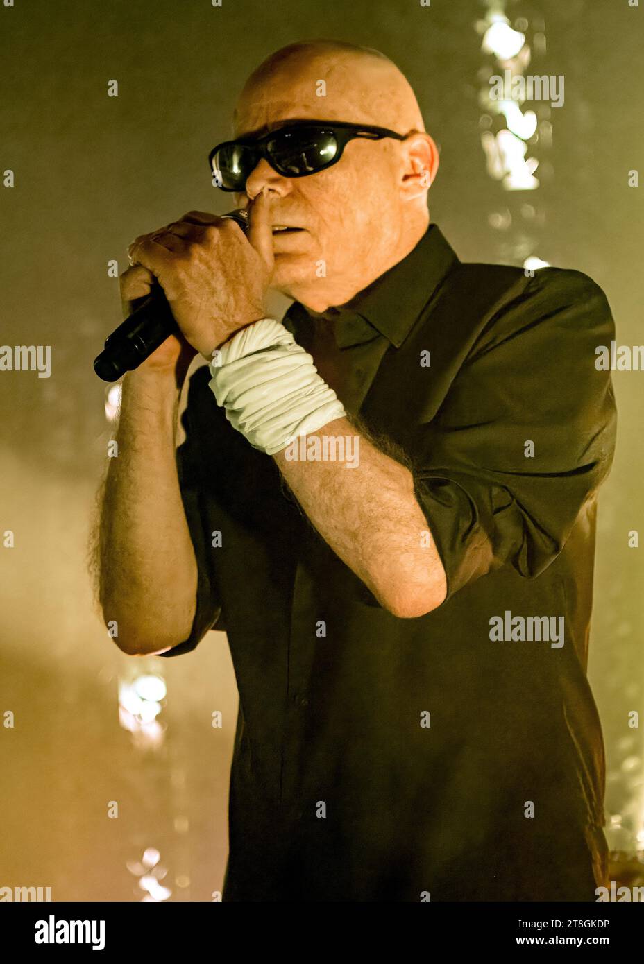 Nottingham, United Kingdom. 19th November 2023, Event: Rock City. “The Sisters of Mercy”.  PICTURED: Lead Vocals - Andrew Eldritch (The Sisters of Mercy)  Credit: Mark Dunn/Alamy Live News Stock Photo