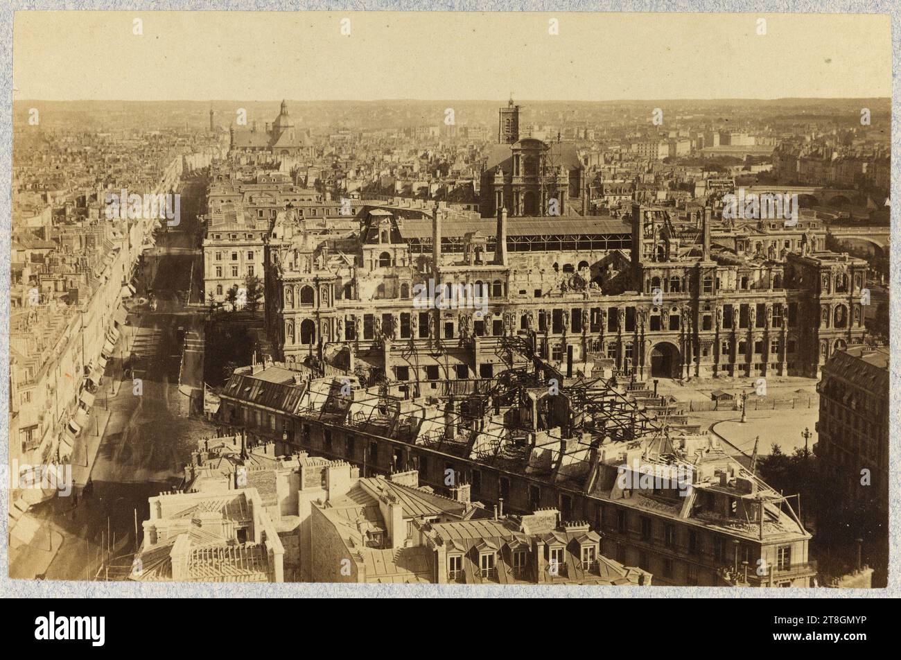 Destroyed hotel de ville hi-res stock photography and images - Alamy