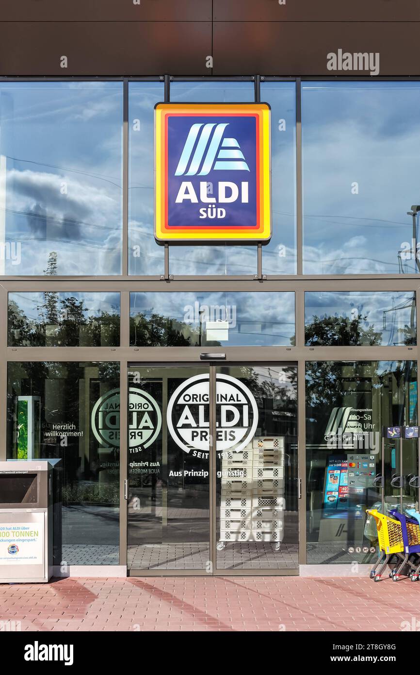 Aldi Süd moderne Filiale Discounter Supermarkt Laden Geschäft in