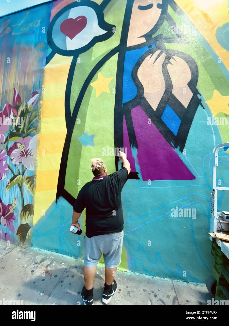 Miami, Florida, USA. 24th Jan, 2023. A graffiti artist at work. Wynwood