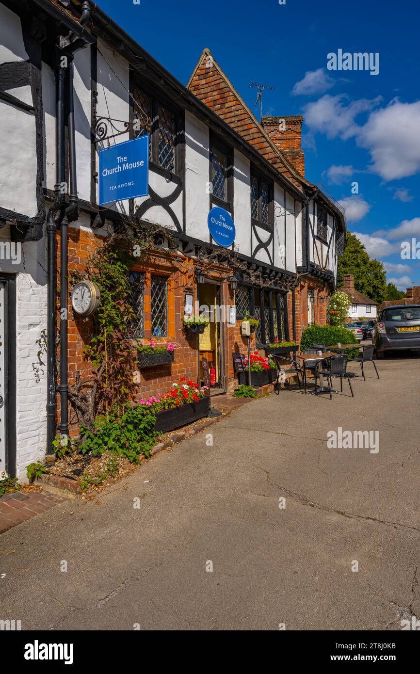 The mouse tea room hi-res stock photography and images - Alamy