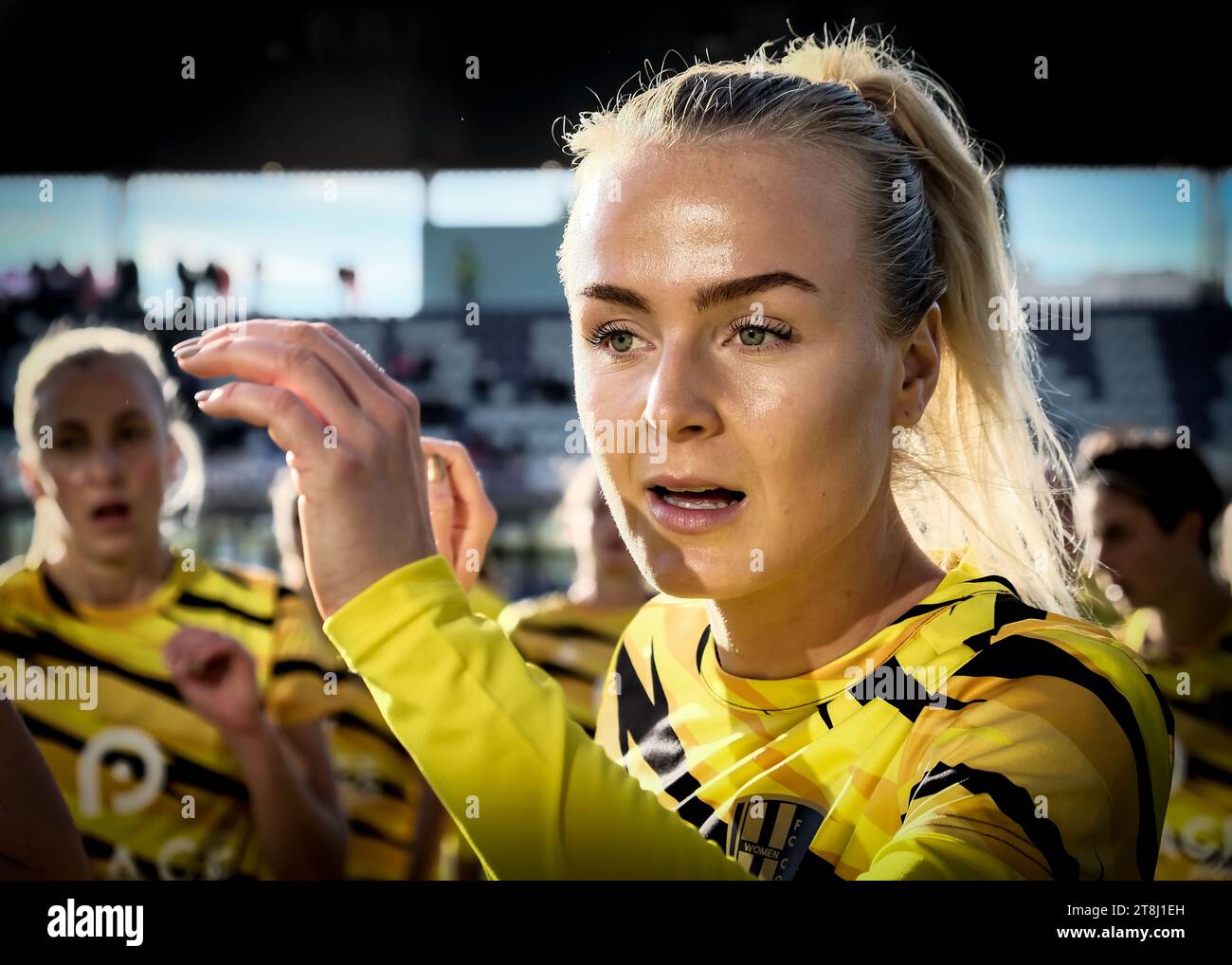 Como femminile hires stock photography and images Alamy