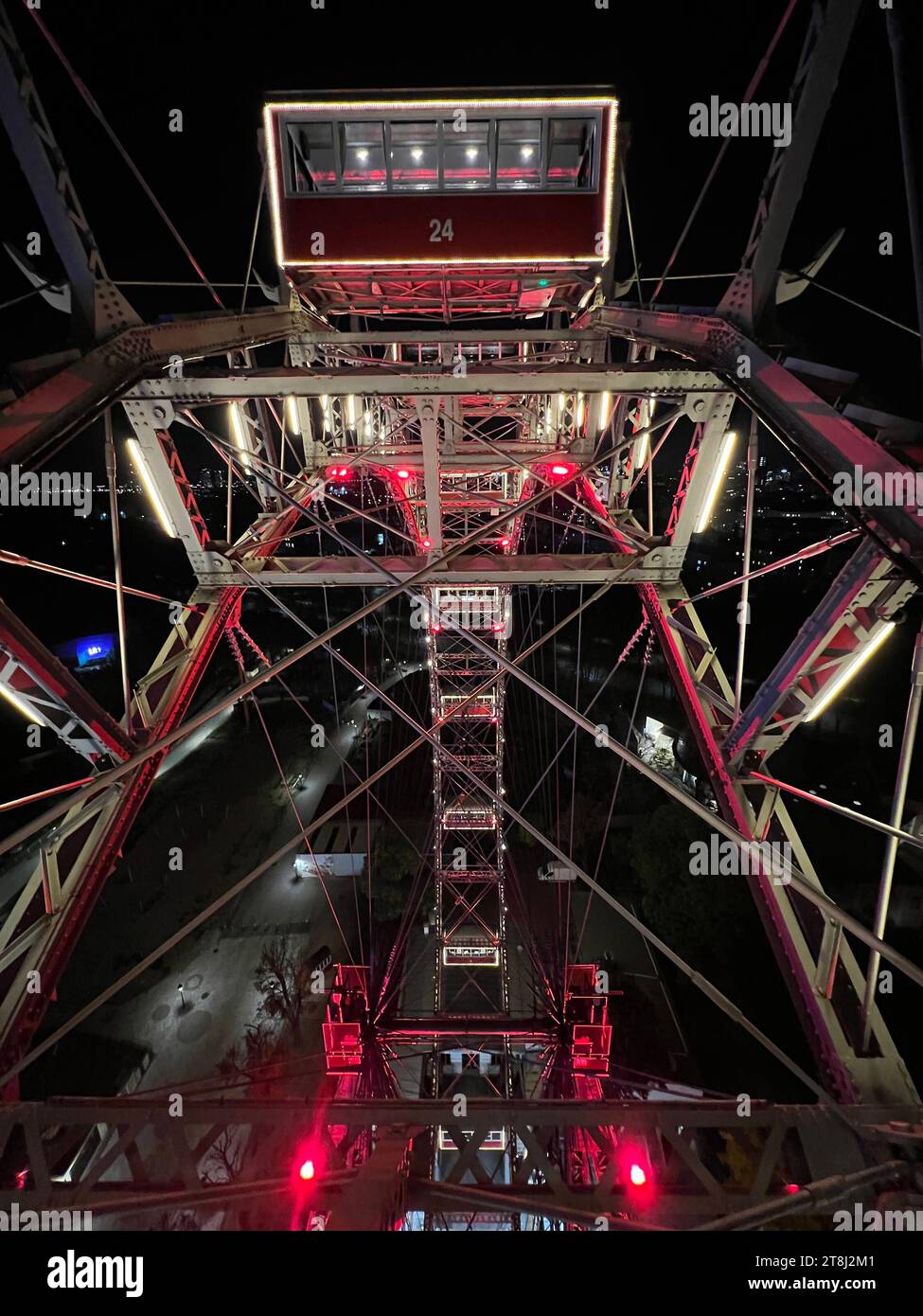Gondeln des Wiener Riesenrad im Prater - Wien 20.11.2023: Wien *** Gondolas of the Vienna Giant Ferris Wheel in the Prater Vienna 20 11 2023 Vienna Credit: Imago/Alamy Live News Stock Photo