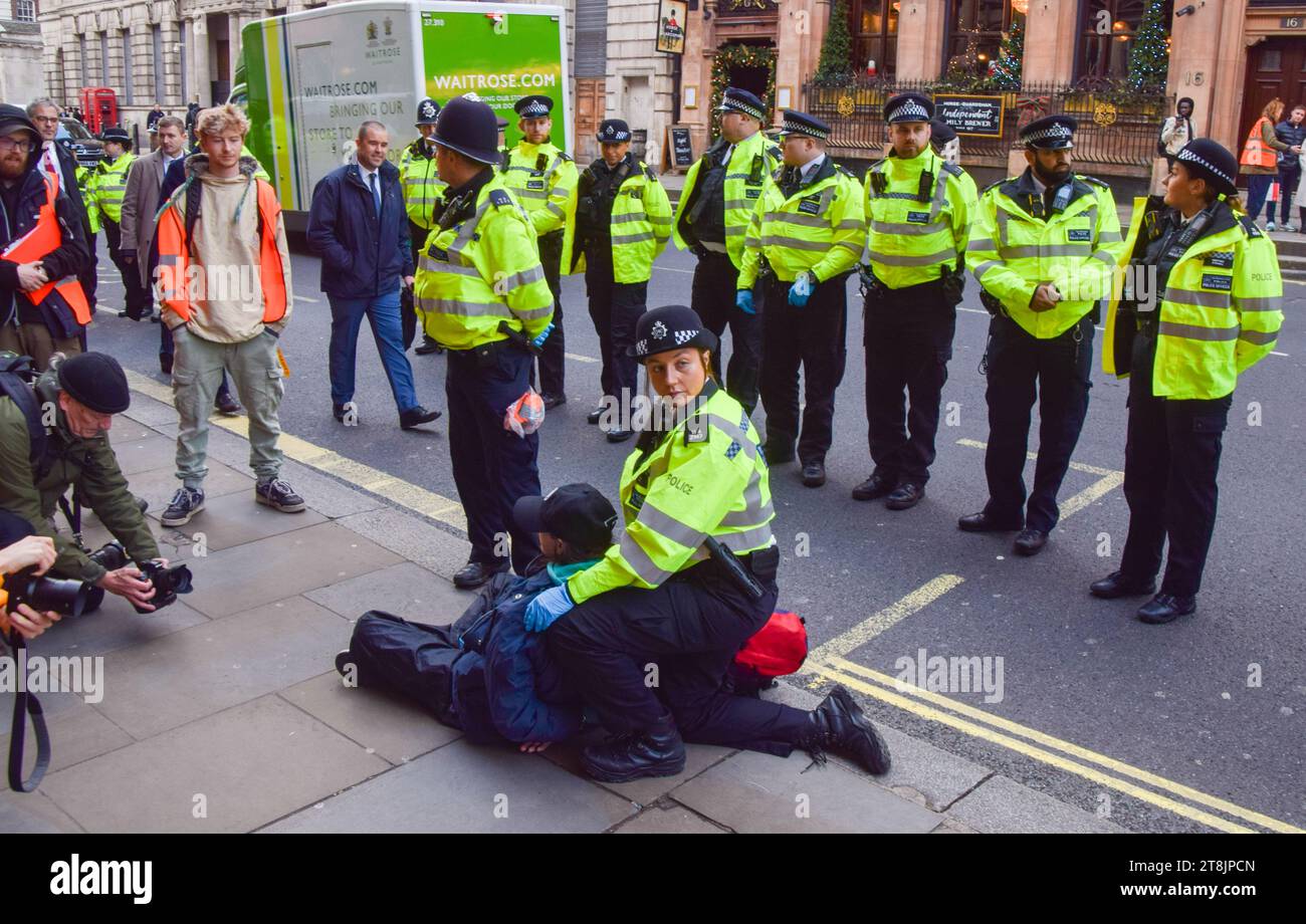 Police handcuffing arresting handcuffs hi-res stock photography and ...