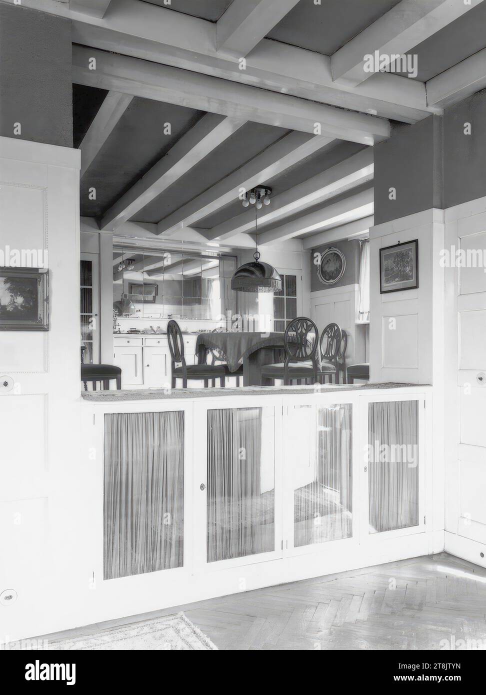 Haus Josef and Marie Rufer, Vienna, Vienna 1879 - 1944 Vienna, 1922, photography, gelatin silver paper, brush retouching in the area of the glass cabinet doors, photo paper: 22.3 × 16.8 cm, 8 3/4 × 6 5/8 in., verso: 'Martin Gerlach Photographer Vienna VII. New building. 36, purple stamp, purple stamp, verso: '133', red pencil, 'Haus Rufer, Vienna 1922', '100 mm high', 'Retouche of the reflection!', '1380m', pencil, Austria Stock Photo